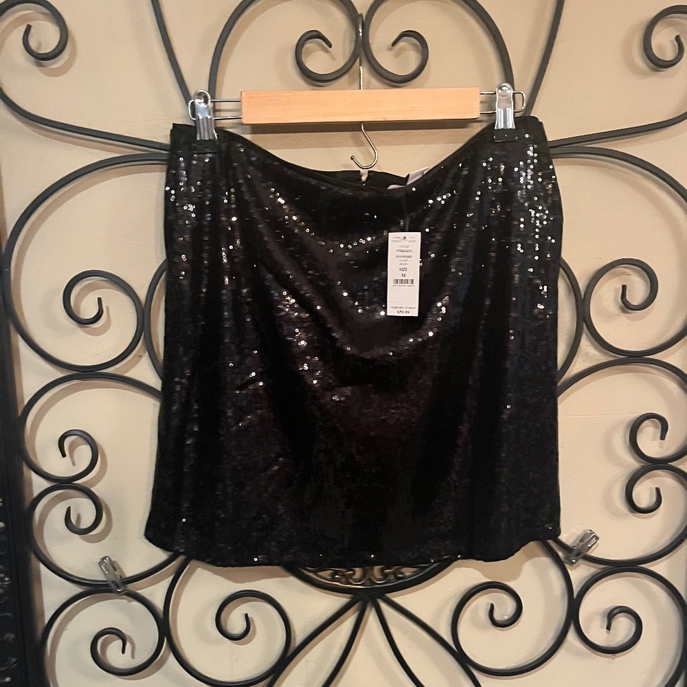 Black Sequin Skirt. White House Black Market. Ladies Size Medium. NWT!!!